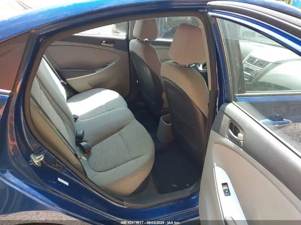 KMHCT4AEXH4309593 2017 HYUNDAI ACCENT - Image 8