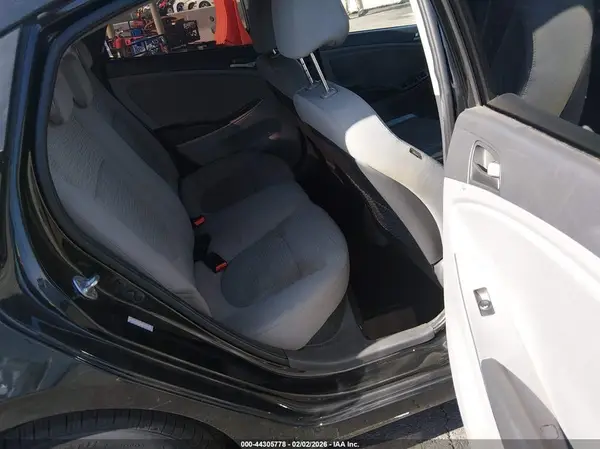 KMHCT4AEXHU172591 2017 HYUNDAI ACCENT - Image 8