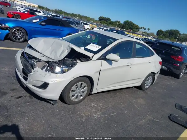 KMHCT4AEXHU181565 2017 HYUNDAI ACCENT - Image 2