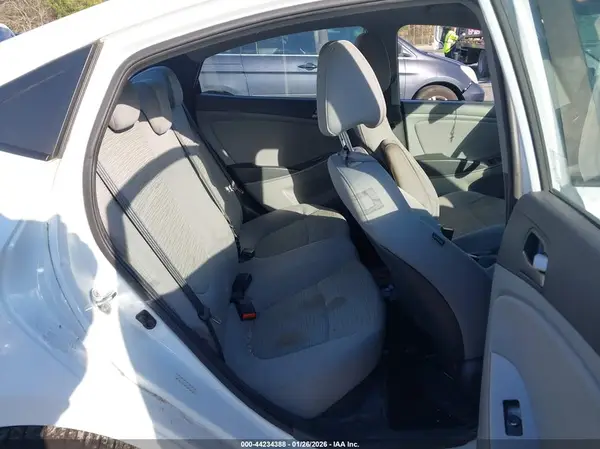 KMHCT4AEXHU202222 2017 HYUNDAI ACCENT - Image 8