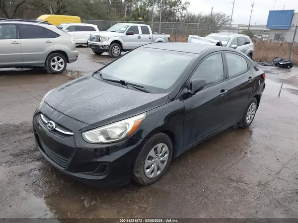 KMHCT4AEXHU203788 2017 HYUNDAI ACCENT - Image 2