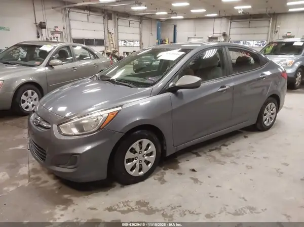 KMHCT4AEXHU222616 2017 HYUNDAI ACCENT - Image 2
