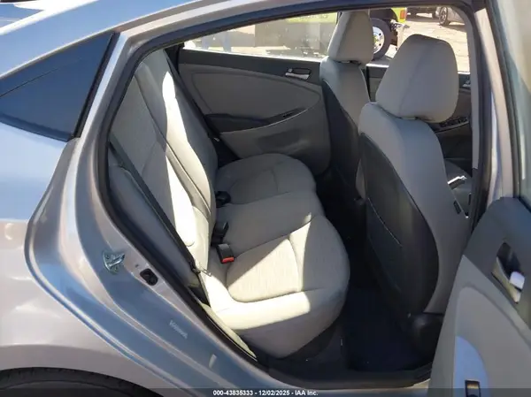 KMHCT4AEXHU250464 2017 HYUNDAI ACCENT - Image 8