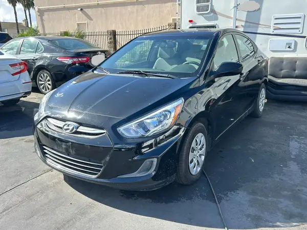 KMHCT4AEXHU273677 2017 HYUNDAI ACCENT - Image 2