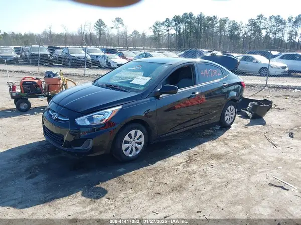 KMHCT4AEXHU287899 2017 HYUNDAI ACCENT - Image 2