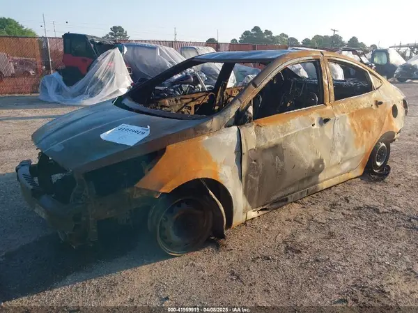 KMHCT4AEXHU306855 2017 HYUNDAI ACCENT - Image 2