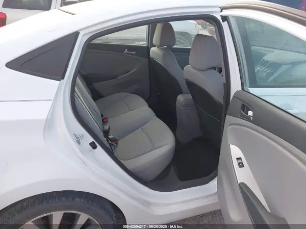 KMHCT4AEXHU323252 2017 HYUNDAI ACCENT - Image 8