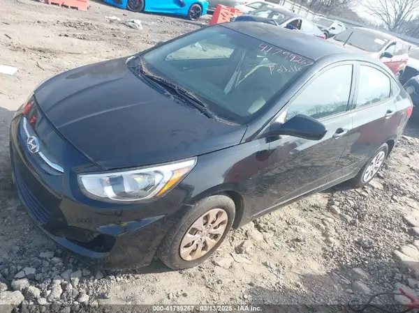 KMHCT4AEXHU330623 2017 HYUNDAI ACCENT - Image 2