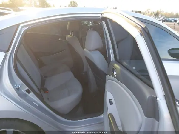 KMHCT4AEXHU336969 2017 HYUNDAI ACCENT - Image 8