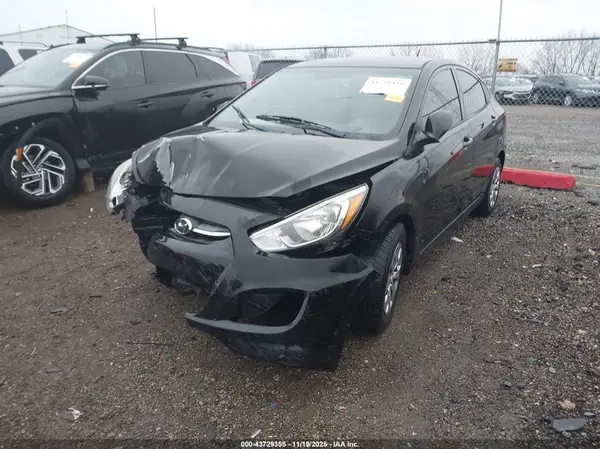 KMHCT4AEXHU339452 2017 HYUNDAI ACCENT - Image 2
