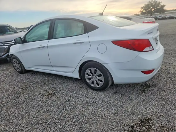 KMHCT4AEXHU344800 2017 HYUNDAI ACCENT - Image 2