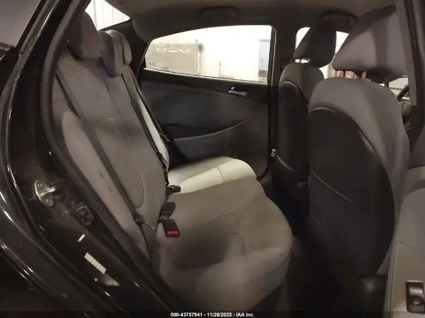 KMHCT4AEXHU354646 2017 HYUNDAI ACCENT - Image 8