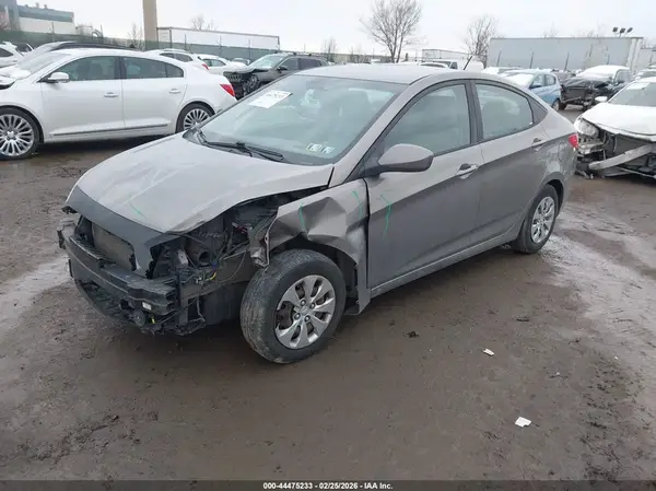KMHCT4AEXHU369633 2017 HYUNDAI ACCENT - Image 2