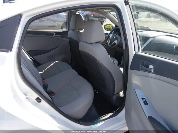 KMHCT4AEXHU370197 2017 HYUNDAI ACCENT - Image 8