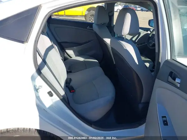 KMHCT4AEXHU372094 2017 HYUNDAI ACCENT - Image 8