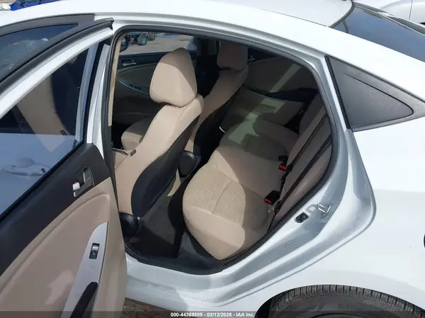 KMHCT4AEXHU374895 2017 HYUNDAI ACCENT - Image 8