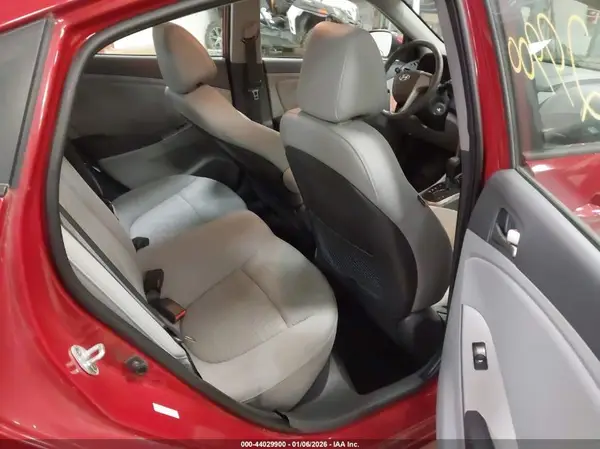 KMHCT4AEXHU380826 2017 HYUNDAI ACCENT - Image 8