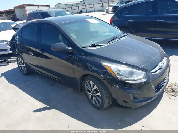 KMHCT4AEXHU386769 2017 HYUNDAI ACCENT - Image 1