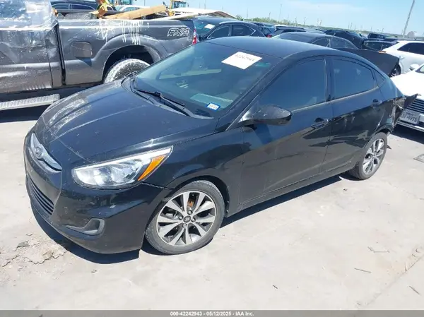 KMHCT4AEXHU386769 2017 HYUNDAI ACCENT - Image 2