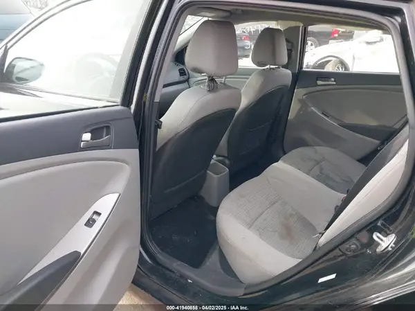 KMHCT5AE0GU240028 2016 HYUNDAI ACCENT - Image 8