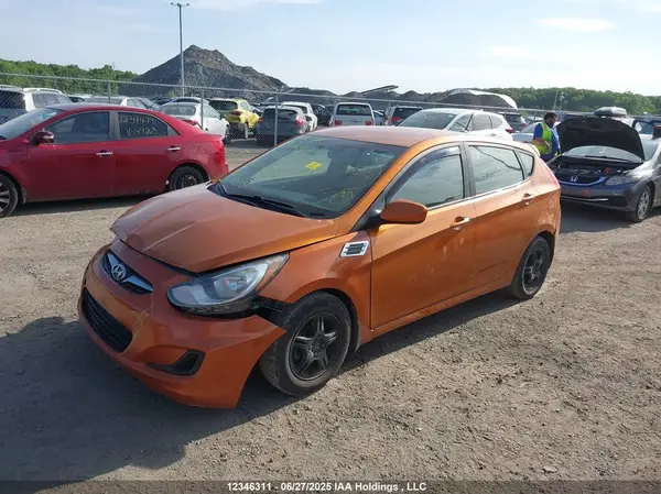 KMHCT5AE0GU273563 2016 HYUNDAI ACCENT - Image 2