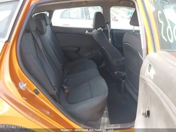 KMHCT5AE0GU273563 2016 HYUNDAI ACCENT - Image 8