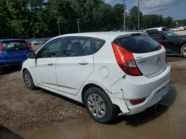 KMHCT5AE0HU301184 2017 HYUNDAI ACCENT - Image 2