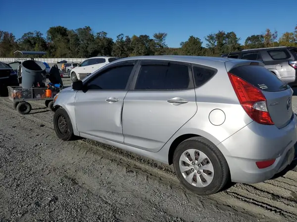 KMHCT5AE0HU301220 2017 HYUNDAI ACCENT - Image 2
