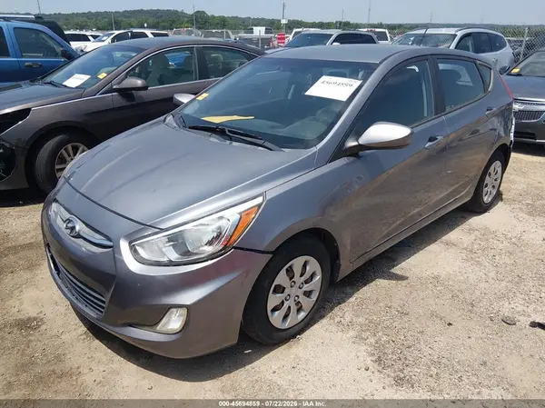KMHCT5AE0HU301296 2017 HYUNDAI ACCENT - Image 2