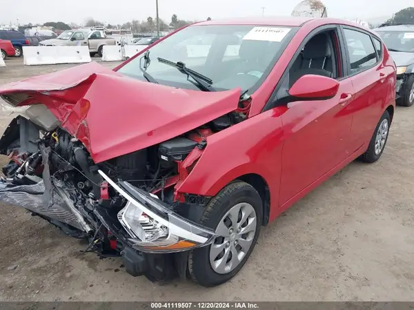 KMHCT5AE0HU301802 2017 HYUNDAI ACCENT - Image 2