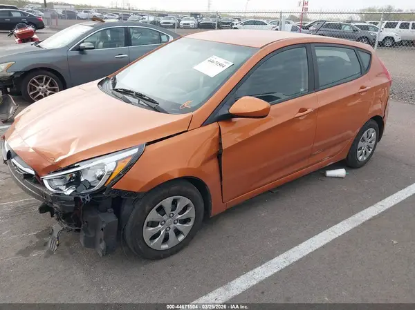 KMHCT5AE0HU306059 2017 HYUNDAI ACCENT - Image 2