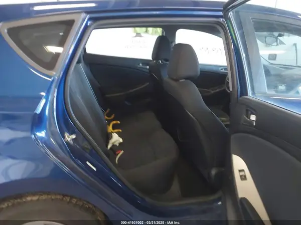 KMHCT5AE0HU306403 2017 HYUNDAI ACCENT - Image 8