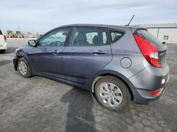 KMHCT5AE0HU312928 2017 HYUNDAI ACCENT - Image 2