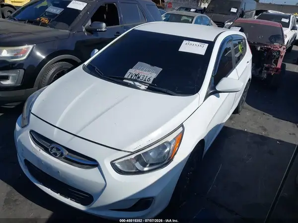 KMHCT5AE0HU317353 2017 HYUNDAI ACCENT - Image 2