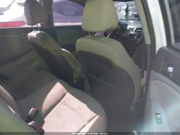 KMHCT5AE0HU317353 2017 HYUNDAI ACCENT - Image 8