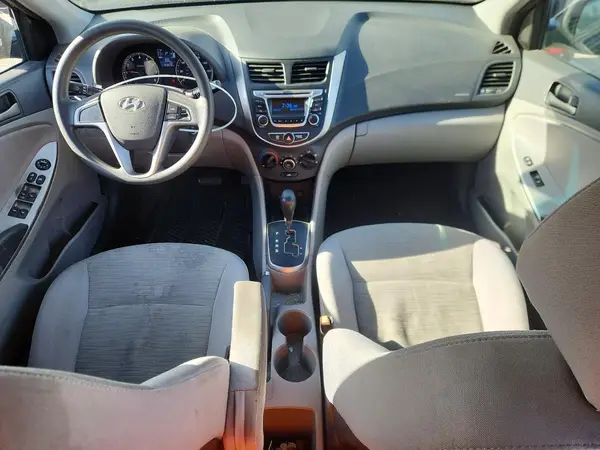 KMHCT5AE0HU318907 2017 HYUNDAI ACCENT - Image 8