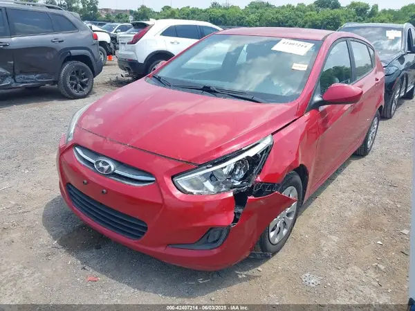 KMHCT5AE0HU319975 2017 HYUNDAI ACCENT - Image 2