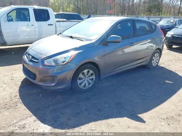 KMHCT5AE0HU320057 2017 HYUNDAI ACCENT - Image 2
