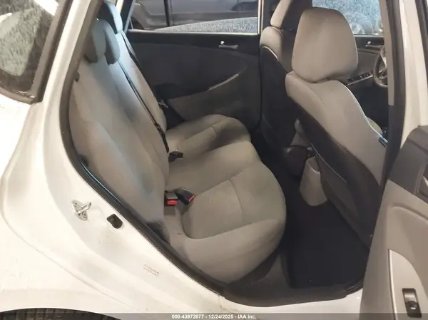KMHCT5AE0HU325257 2017 HYUNDAI ACCENT - Image 8