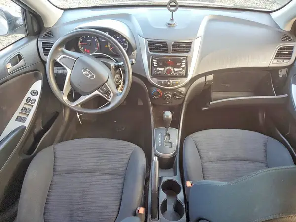KMHCT5AE0HU325985 2017 HYUNDAI ACCENT - Image 8