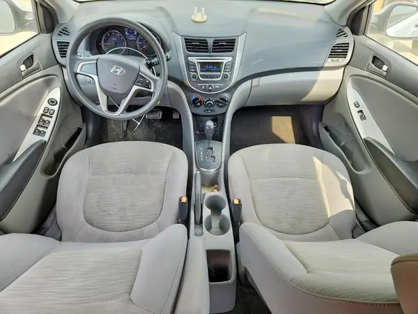 KMHCT5AE0HU341491 2017 HYUNDAI ACCENT - Image 8