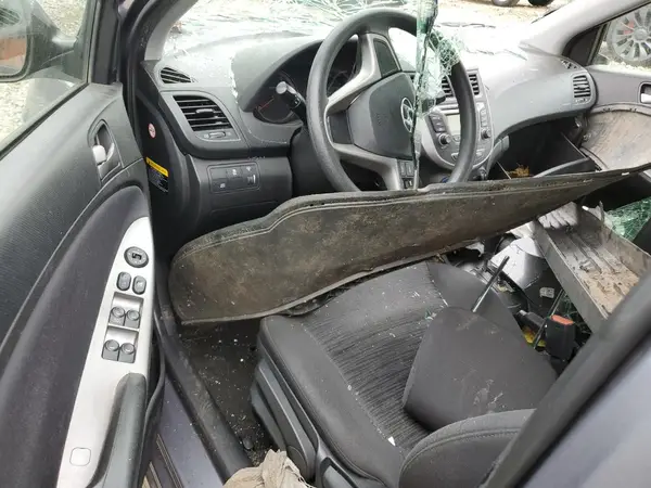KMHCT5AE0HU342835 2017 HYUNDAI ACCENT - Image 8