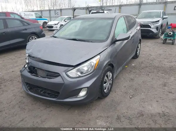 KMHCT5AE0HU343127 2017 HYUNDAI ACCENT - Image 2