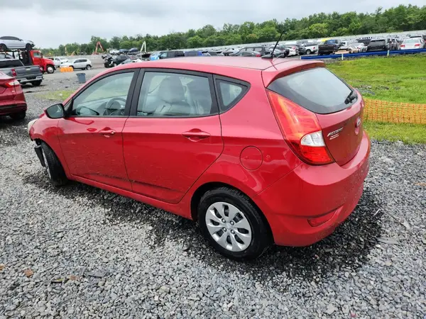 KMHCT5AE0HU348909 2017 HYUNDAI ACCENT - Image 2