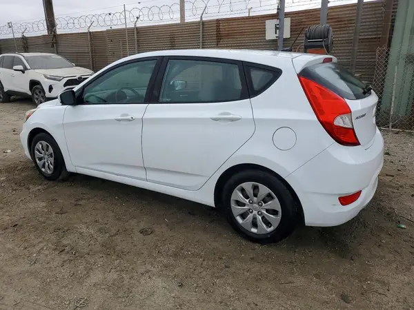 KMHCT5AE0HU351342 2017 HYUNDAI ACCENT - Image 2