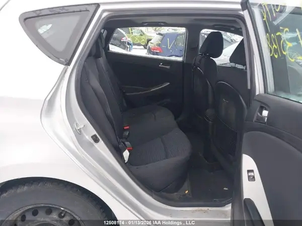 KMHCT5AE0HU351387 2017 HYUNDAI ACCENT - Image 8