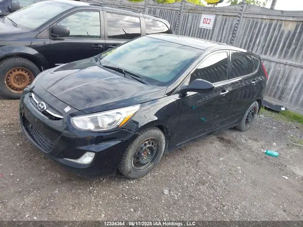 KMHCT5AE0HU354886 2017 HYUNDAI ACCENT - Image 2