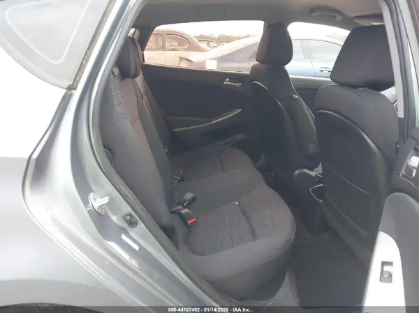 KMHCT5AE0HU355603 2017 HYUNDAI ACCENT - Image 8
