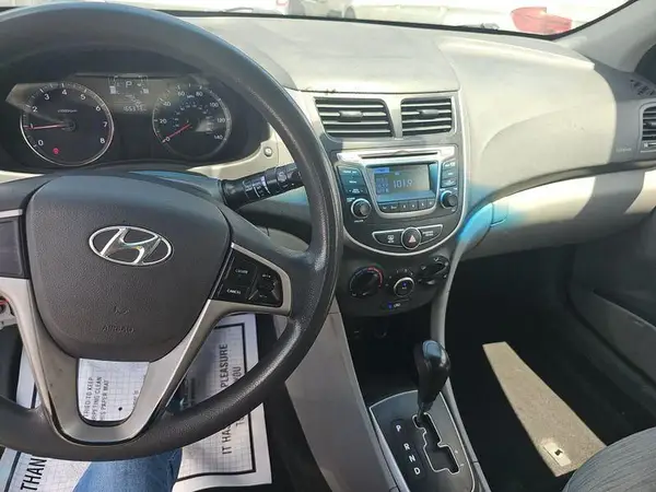 KMHCT5AE0HU356976 2017 HYUNDAI ACCENT - Image 2