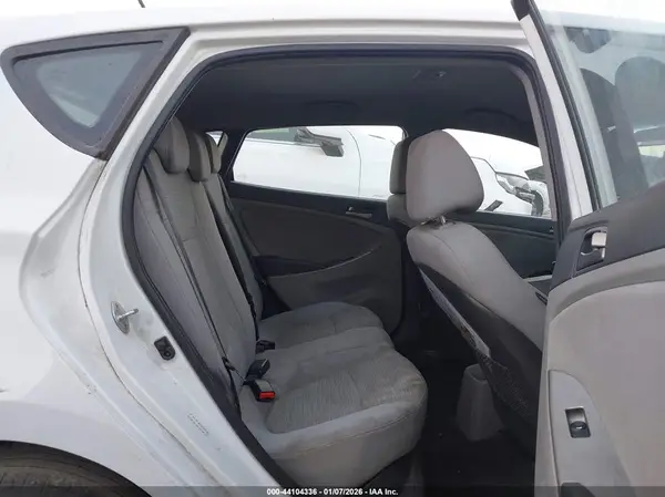 KMHCT5AE0HU359960 2017 HYUNDAI ACCENT - Image 8